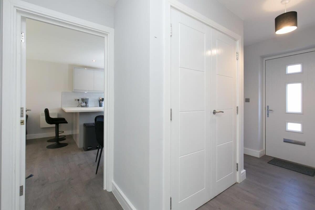 Stunning 2 Bedroom Apartment In Wallasey Ngoại thất bức ảnh